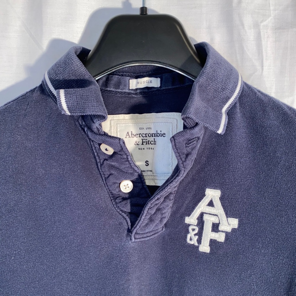 Abercrombie and Fitch men’s muscle polo